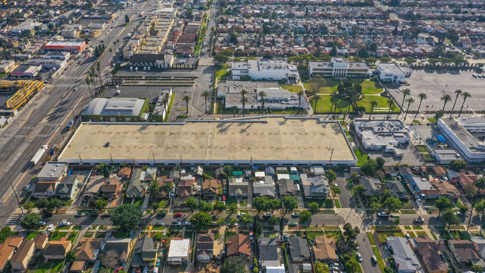 Crenshaw Christian Center 7833 Vermont Avenue - Image 14