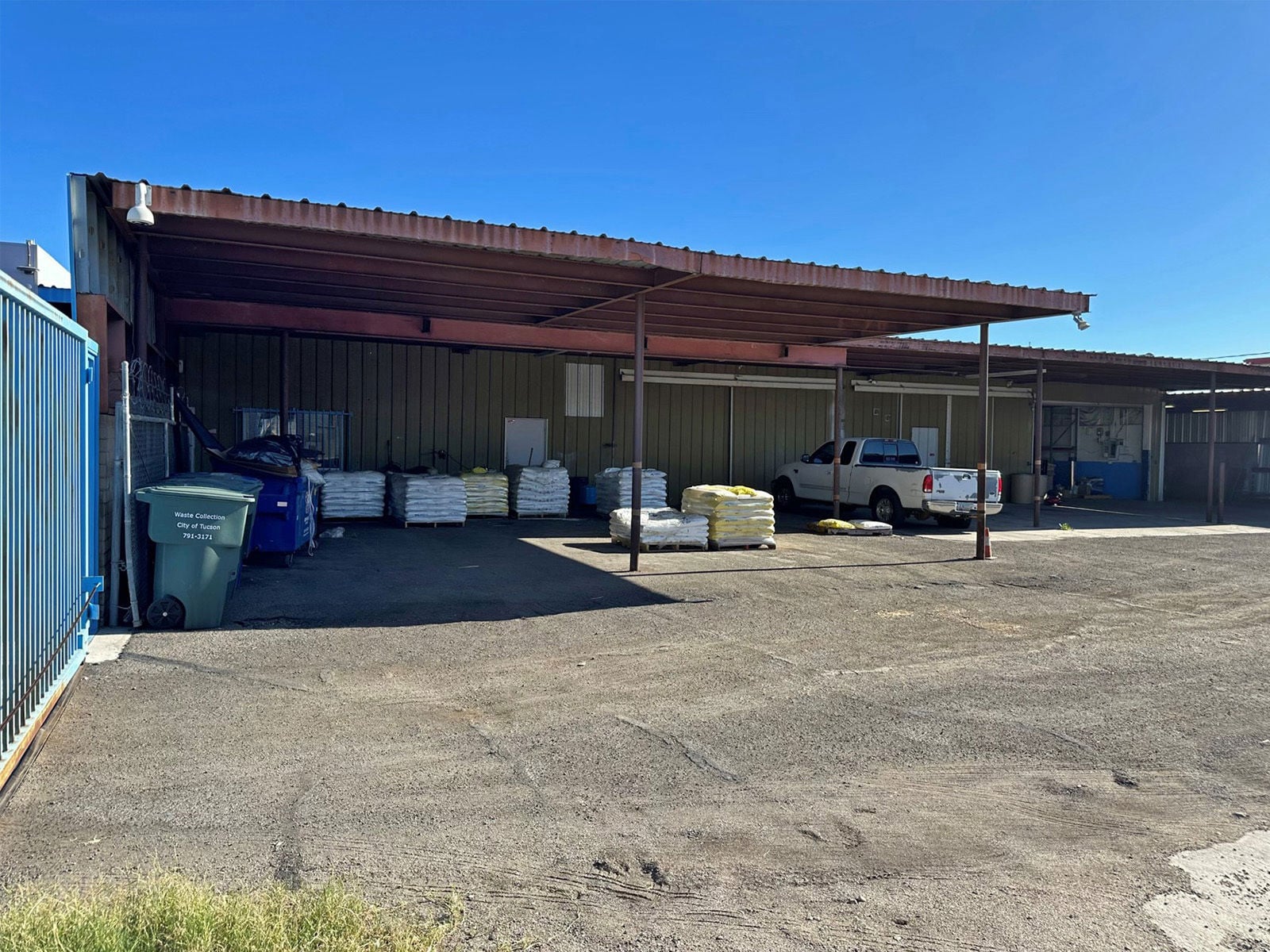 3333 N 1st Ave - Back