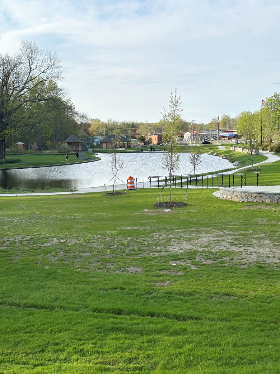 31 Tunxis_pond 2