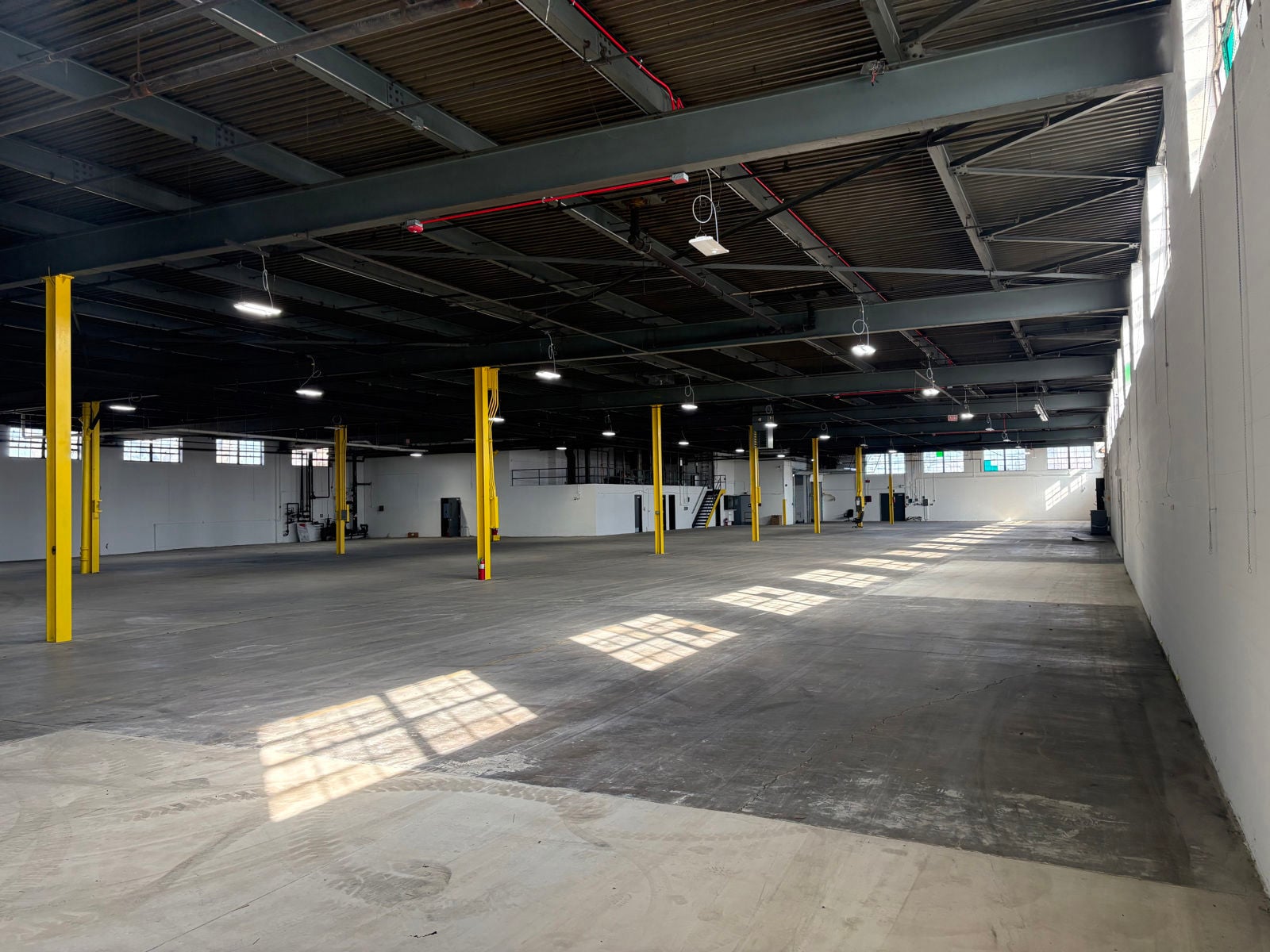235 North Artesian Avenue - Image 5