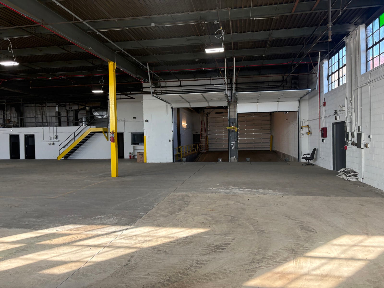 235 North Artesian Avenue - Image 2