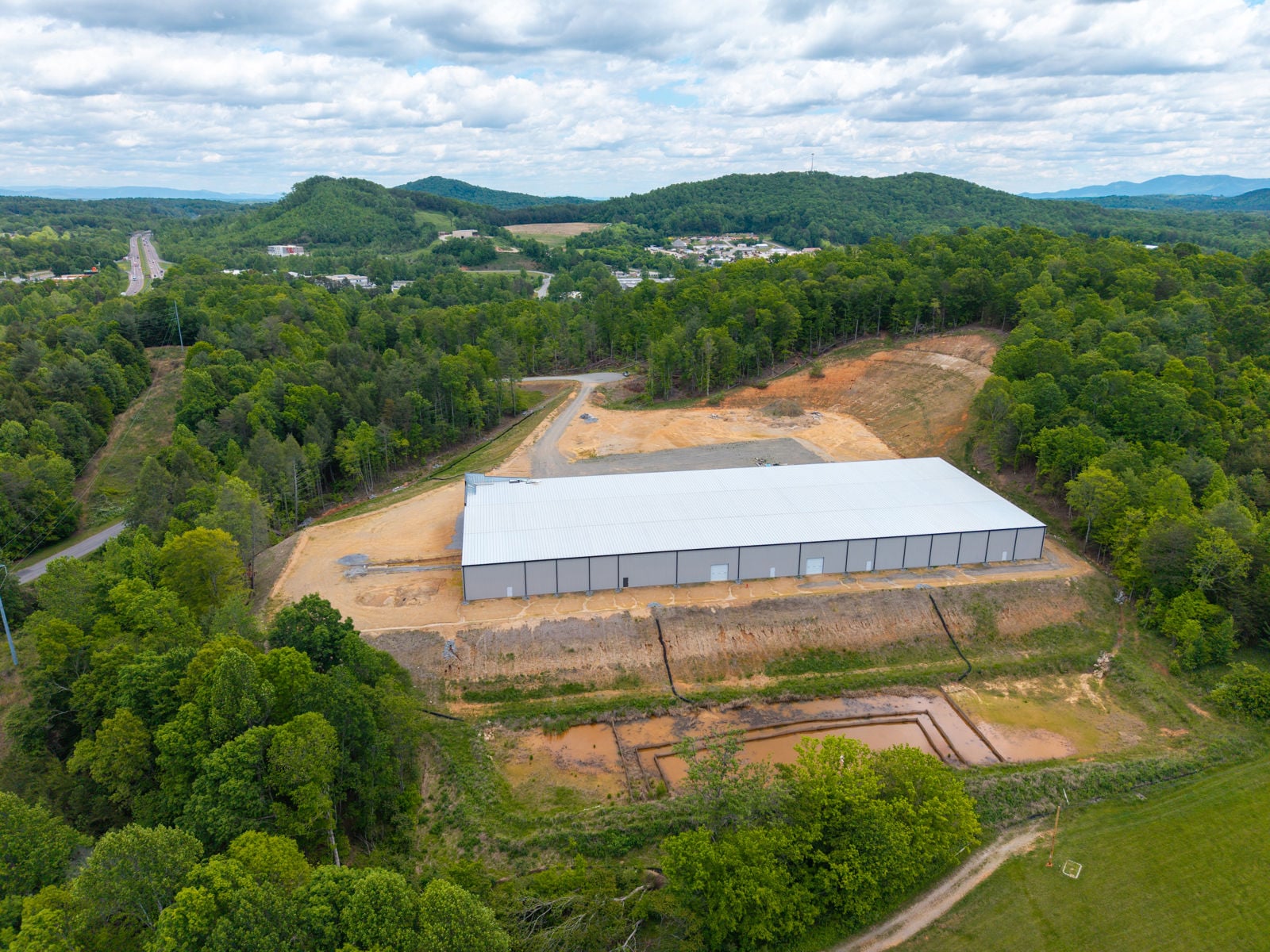 College Drive, Marion