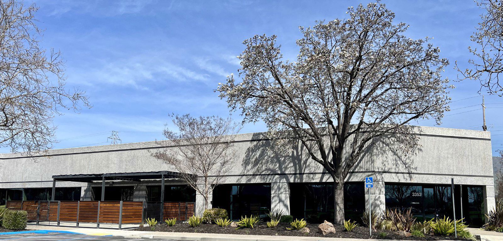 3347-3353 Gateway Blvd_pic