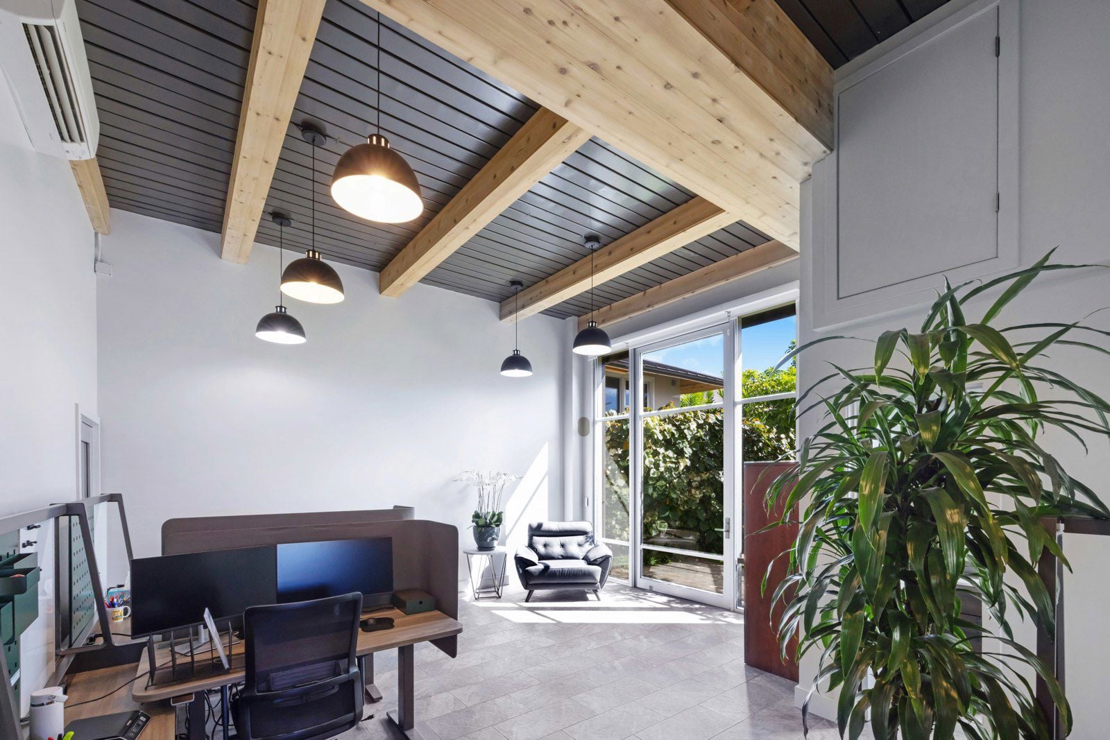 Int PH2 - waiting area