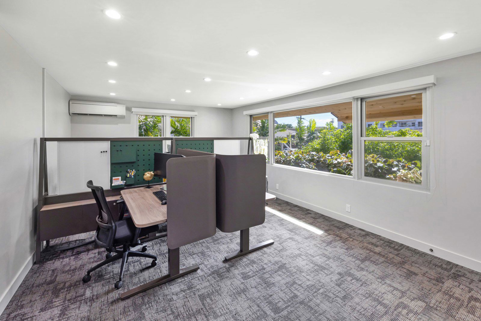 House - entry office stations