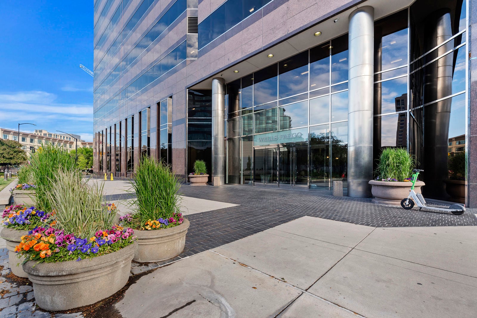 30-877 W Main Street_030