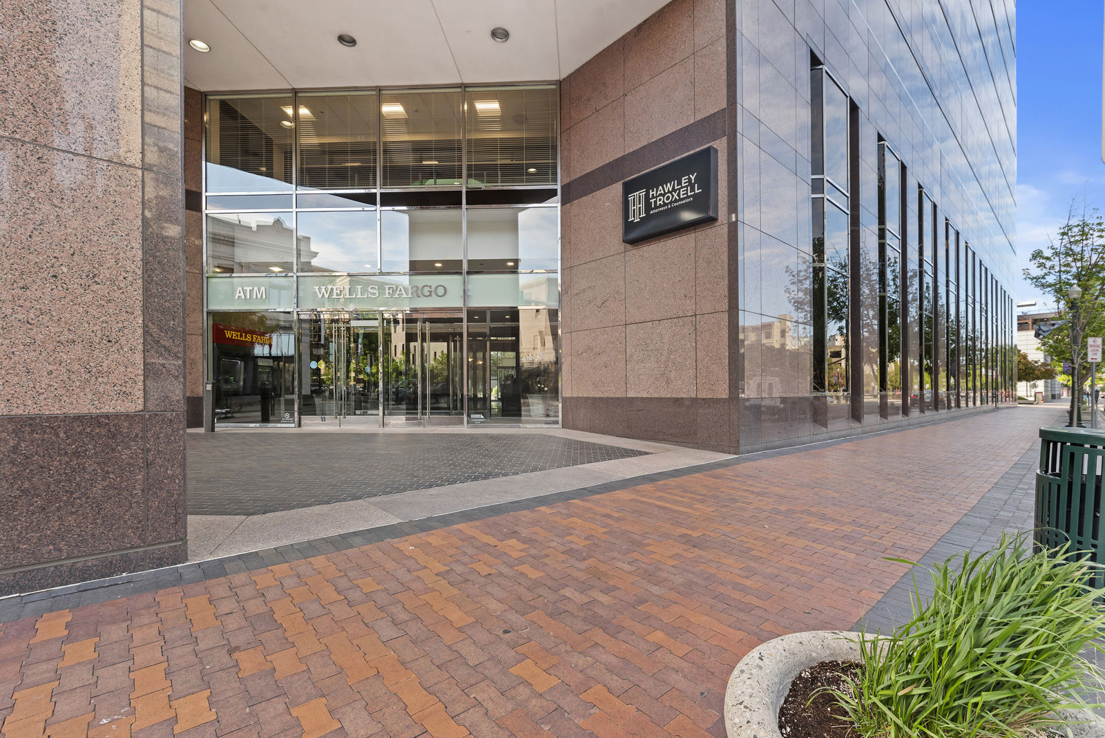 23-877 W Main Street_023