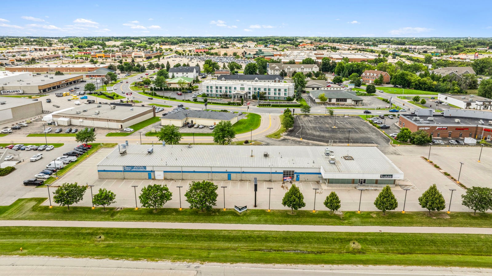 4400 College Ave, Appleton.JPG