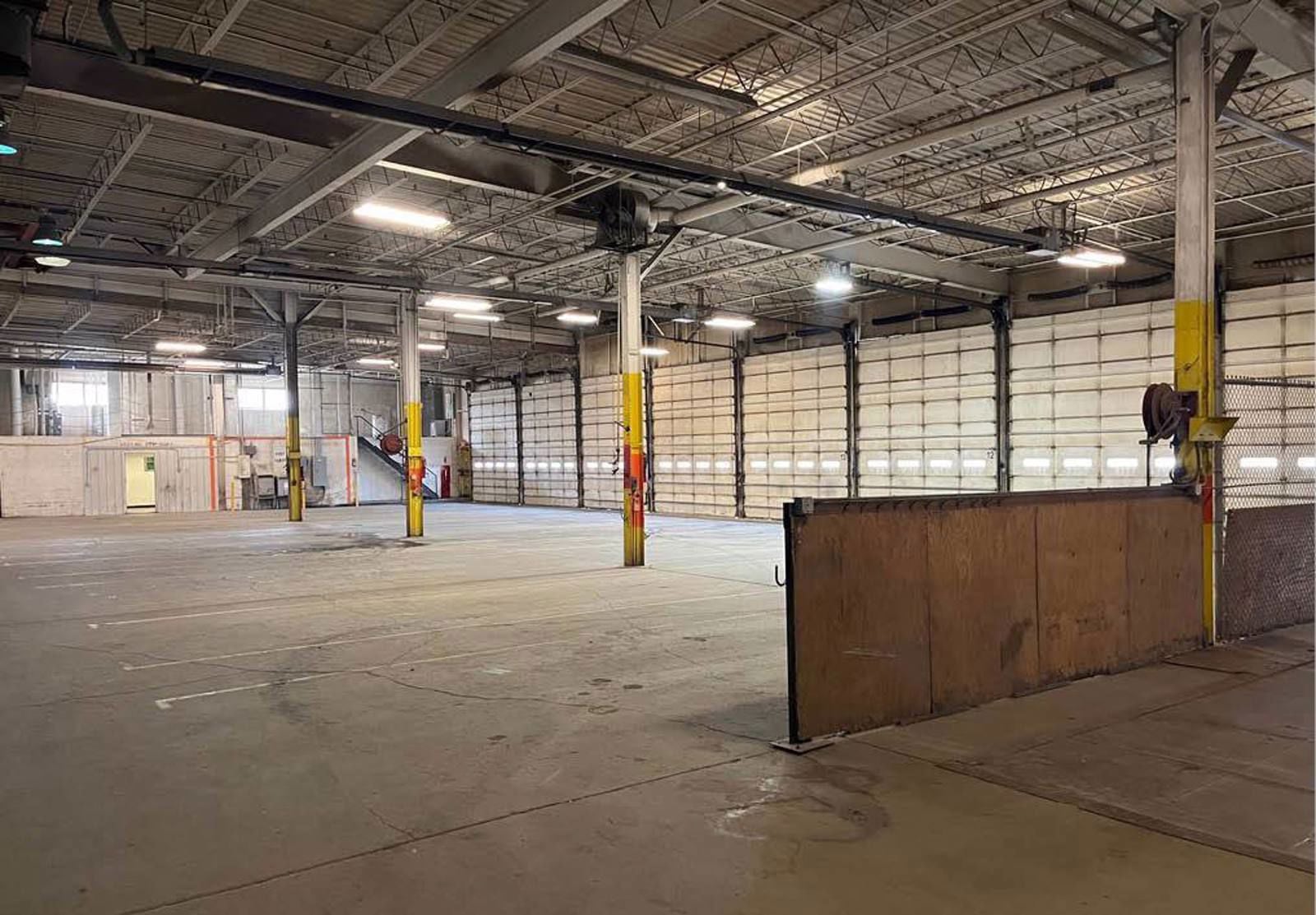 Service and Sales Warehouse - Industrial | For Lease 4550 South 96th Street - Image 6