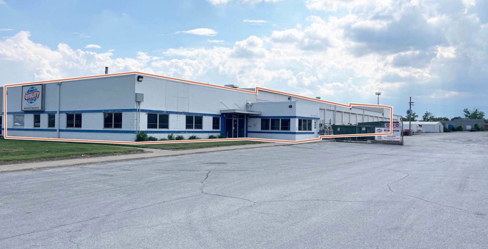 Service and Sales Warehouse - Industrial | For Lease 4550 South 96th Street - Image 1