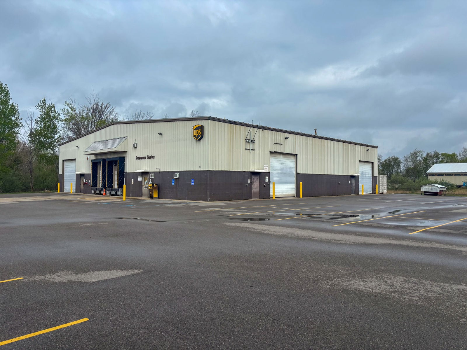 915 West 1st Street - Image 1