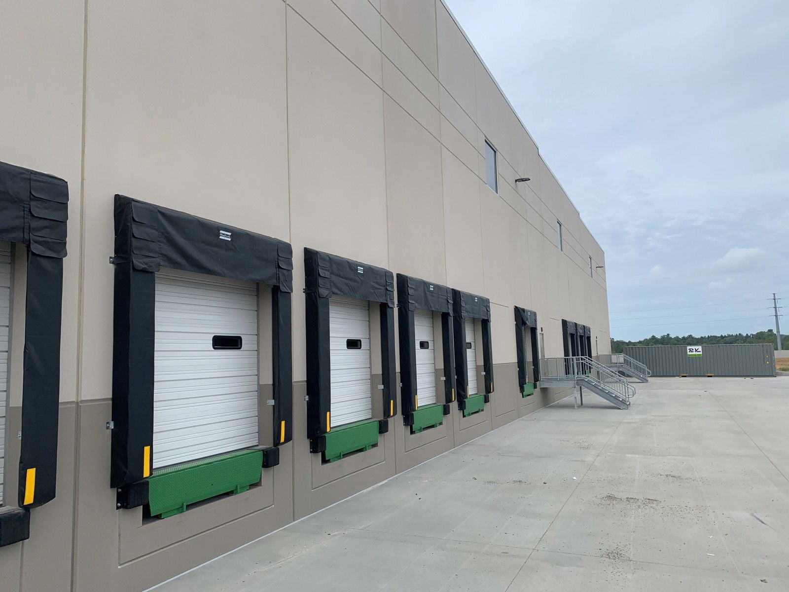 Two Sixty Five Logistics Park - Building 1 For Sublease  13620 Northeast Park Drive - Image 4