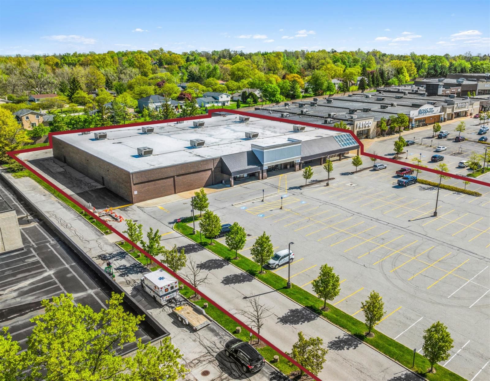 Rare Anchor Big Box Shadow Anchored by Pavilion Shopping Center 23949 Chagrin Boulevard - Image 4