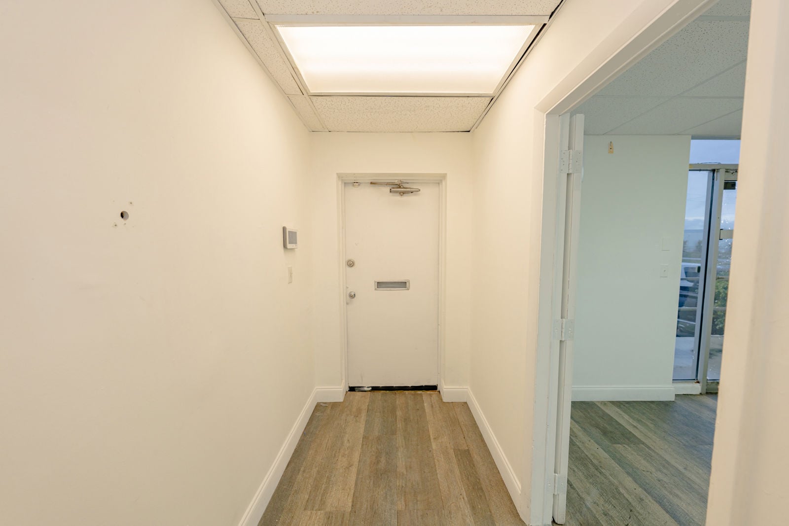 Interior_4095N28Way_Hw_3