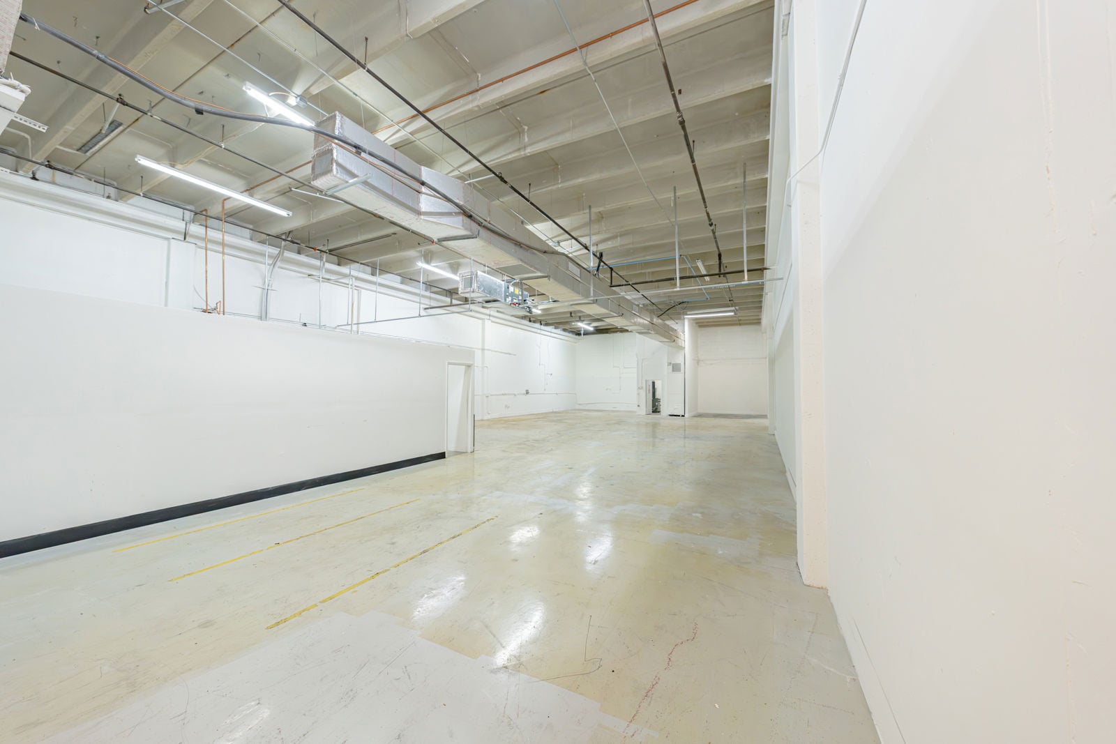 Interior_4095N28Way_Hw_18