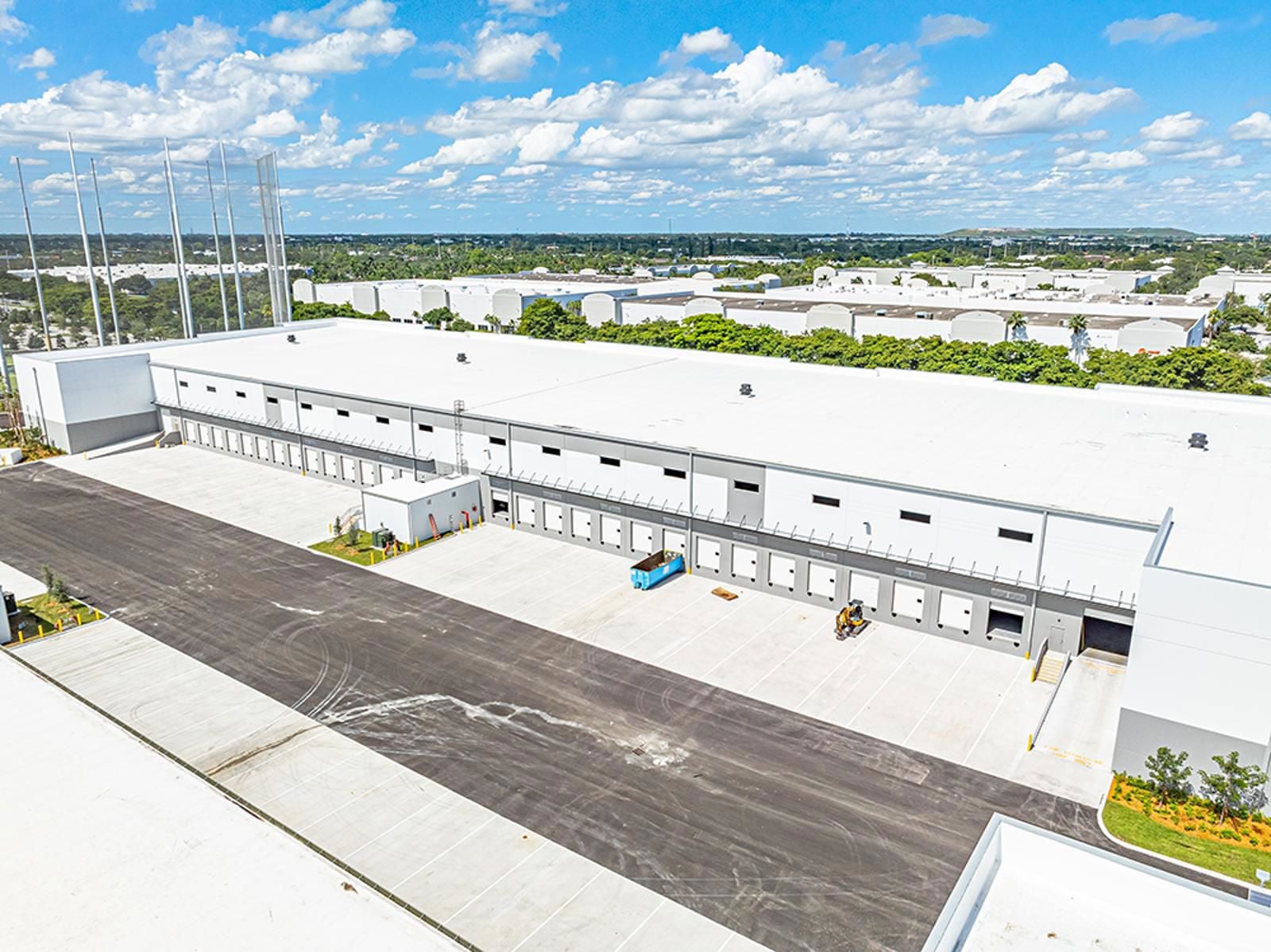 Aerial_B1-RaceTrackLogistics_S3_7