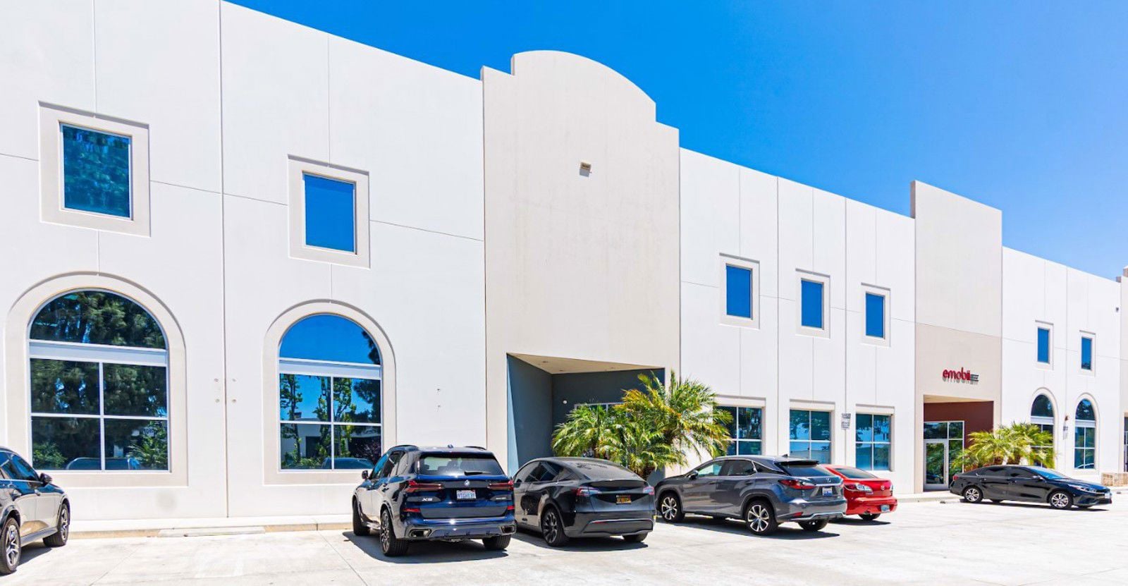 19801 Unit 106 draft bro pic 