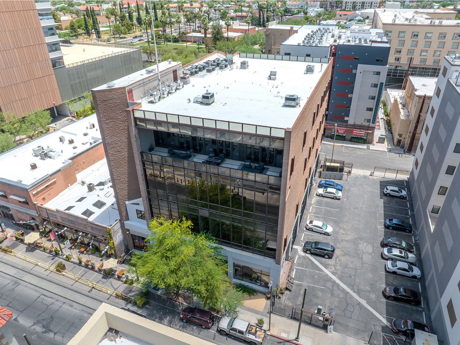 44 E Broadway - Exter2