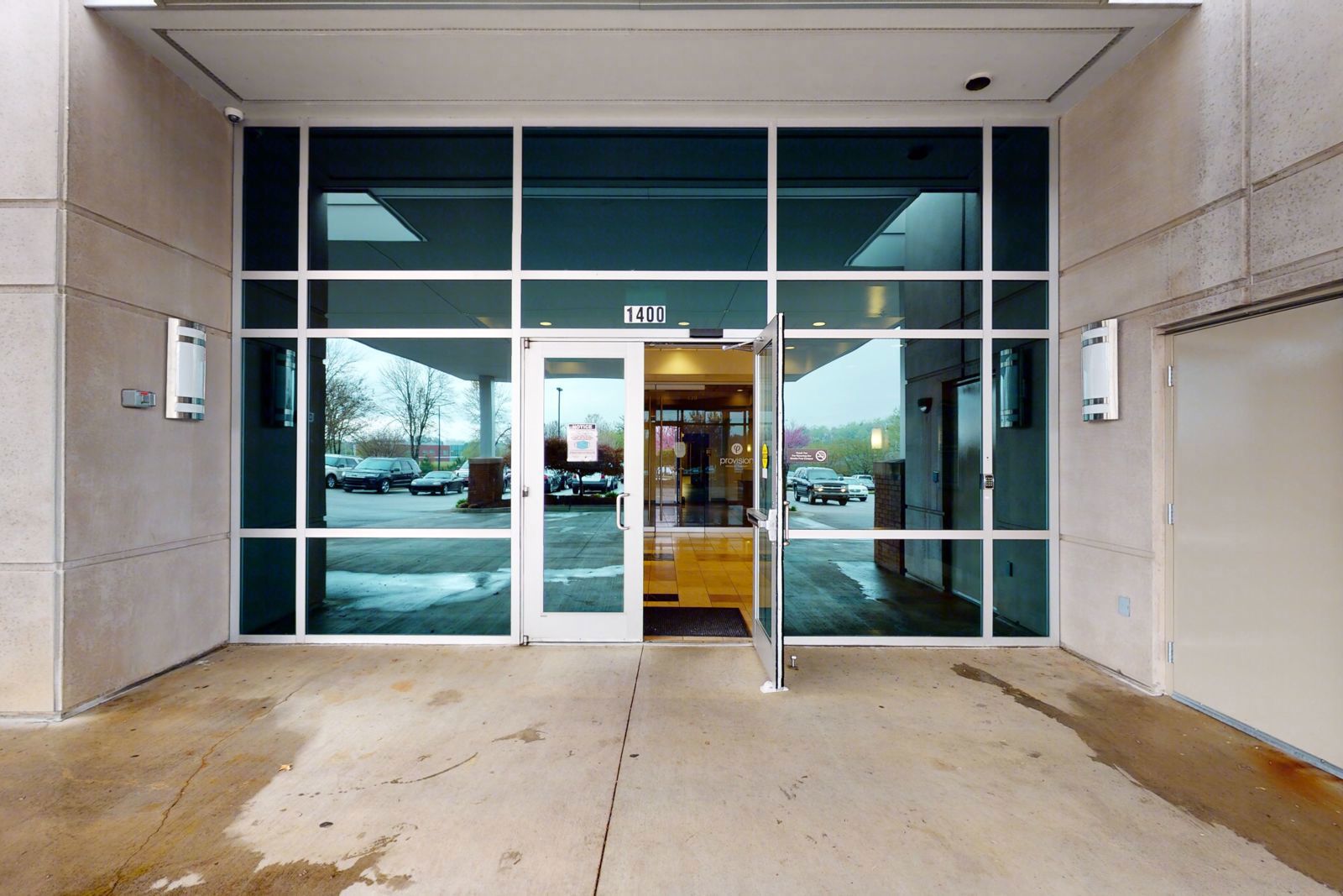 Medical-Building-Dowell-Springs-1400-Dowell-Springs-Boulevard-Upper-Lobby-Entrance