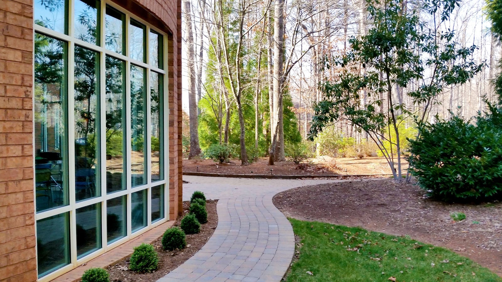 6 North Point Court Pic 6-R Landscaping