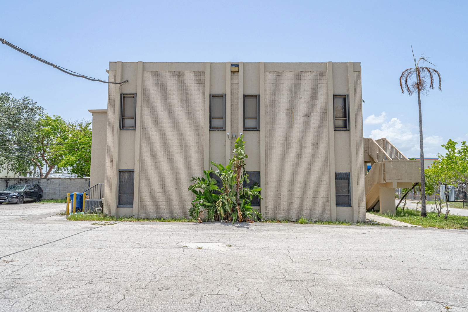 Exterior_Catalyst_PB_6