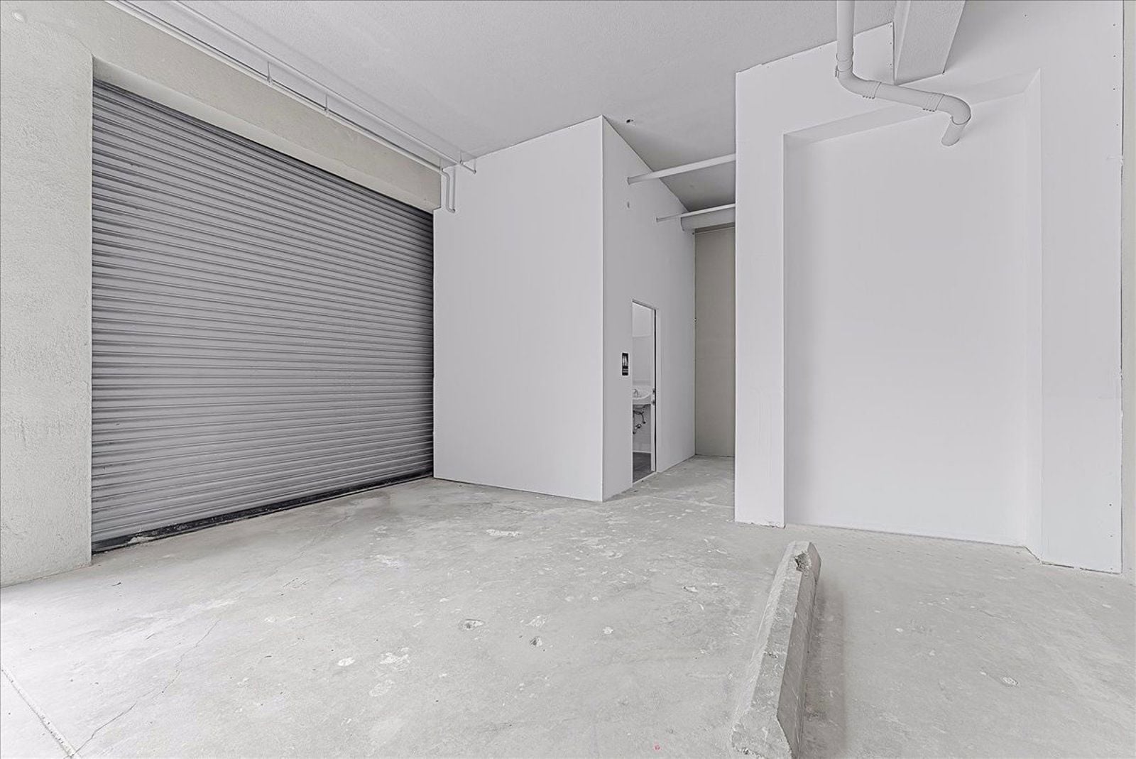 21-176 N La Brea Ave Los Angeles_21