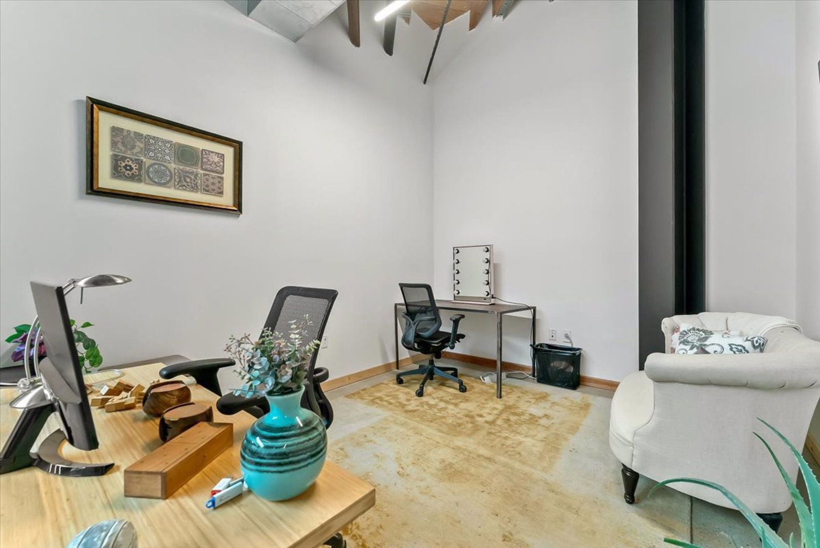 13-312 S Alameda St-16