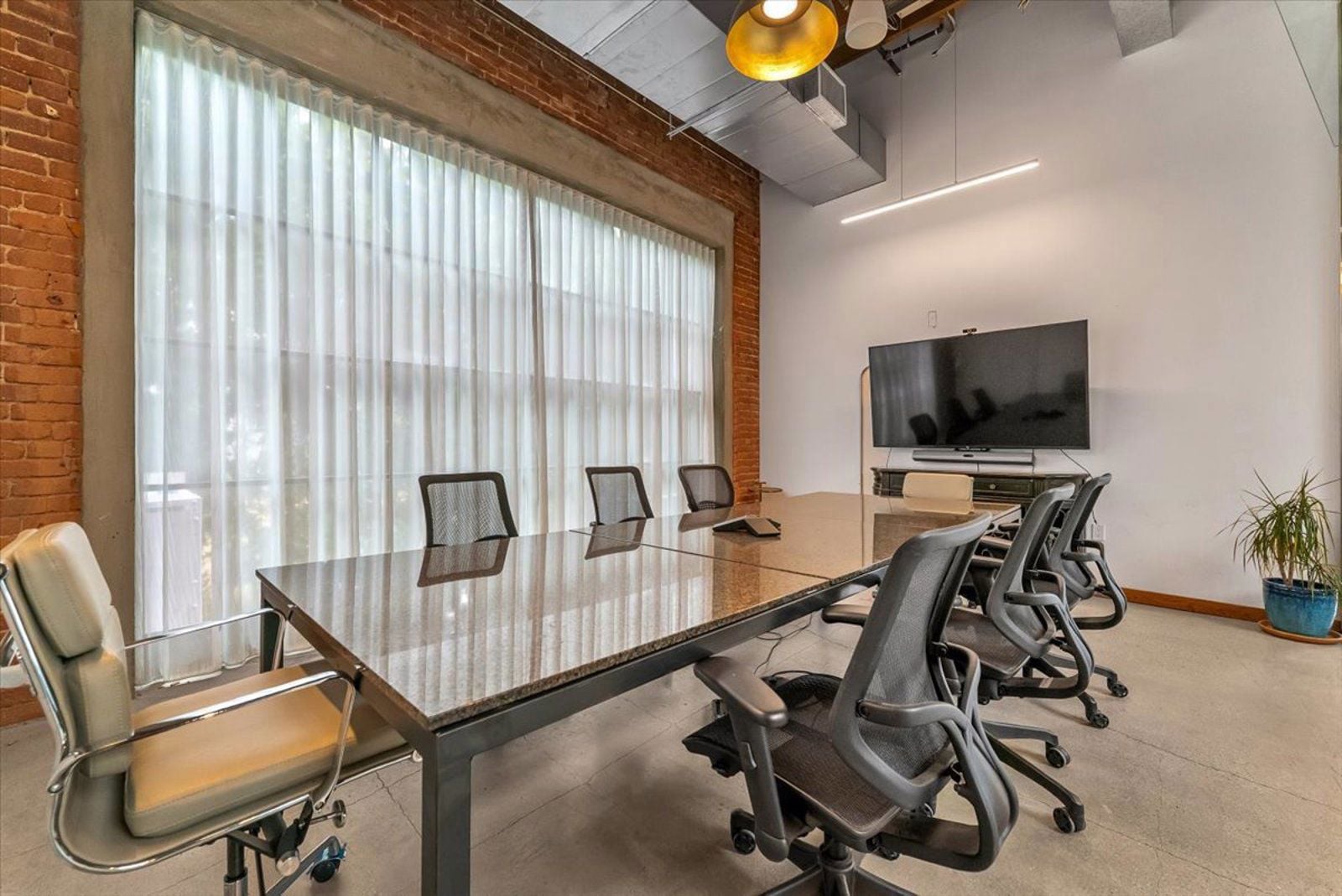 26-312 S Alameda St-30