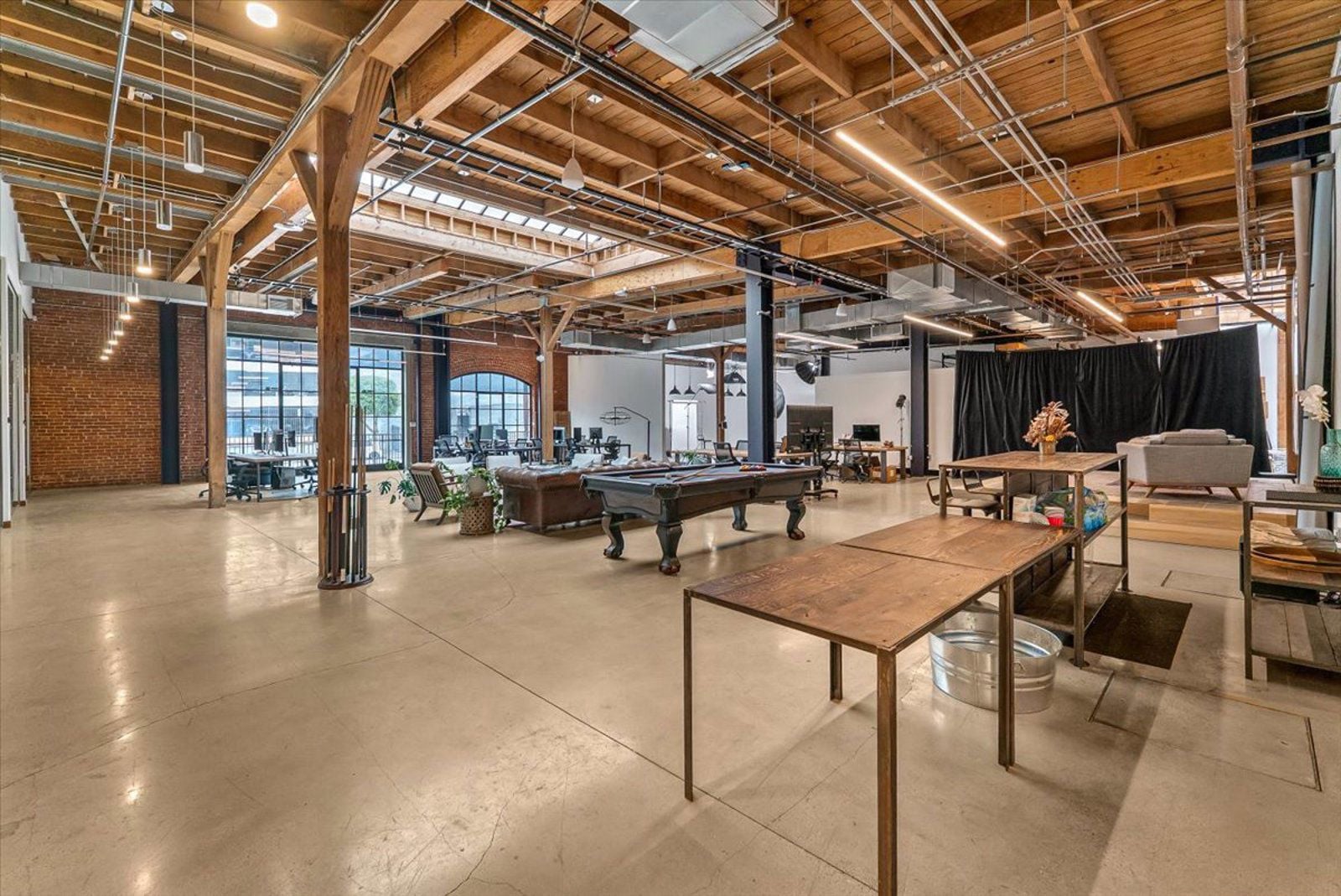 23-312 S Alameda St-27