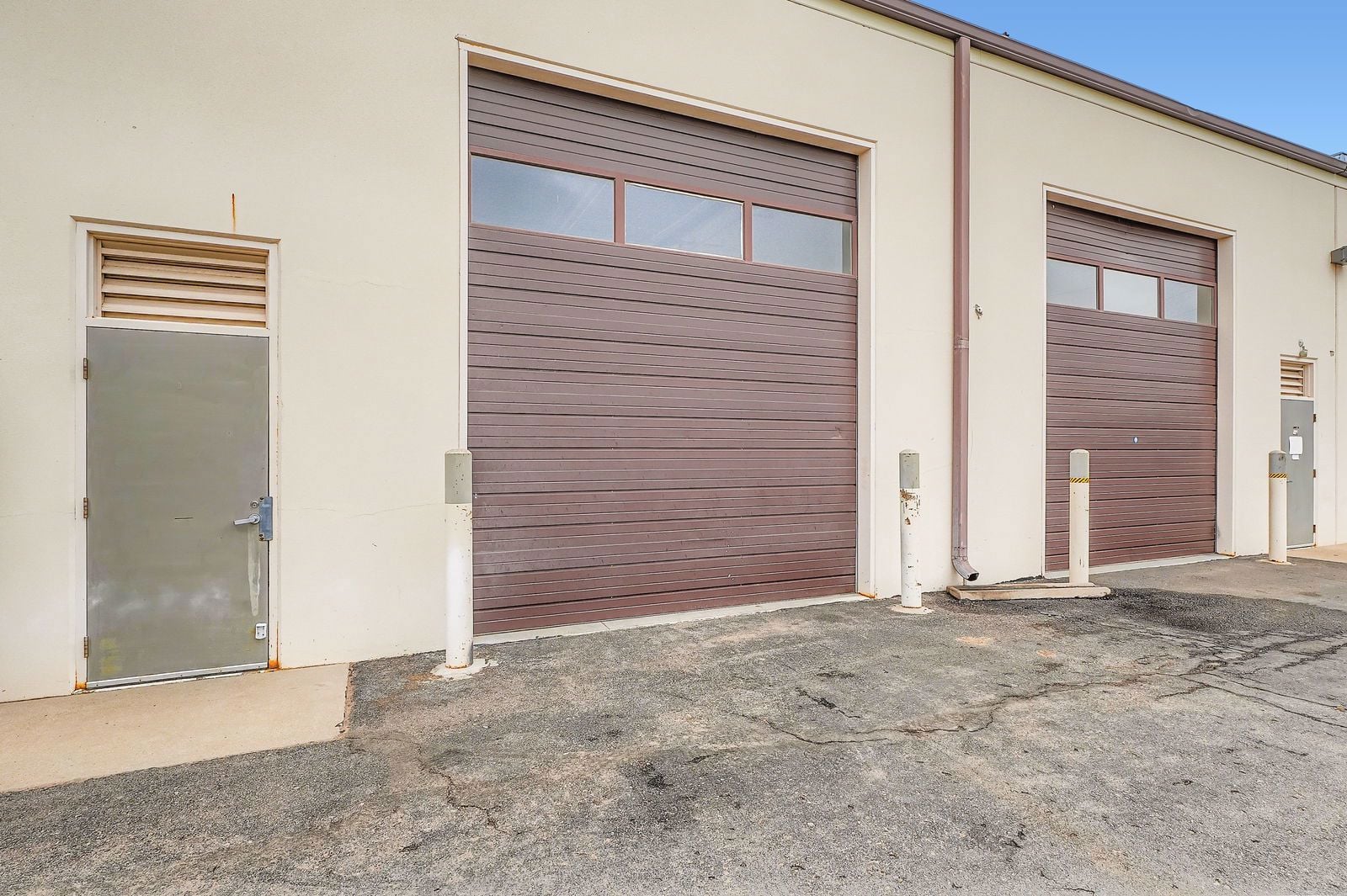 12001 E 33rd Ave Unti L - Web Quality - 028 - 30 Loading Dock-Edit