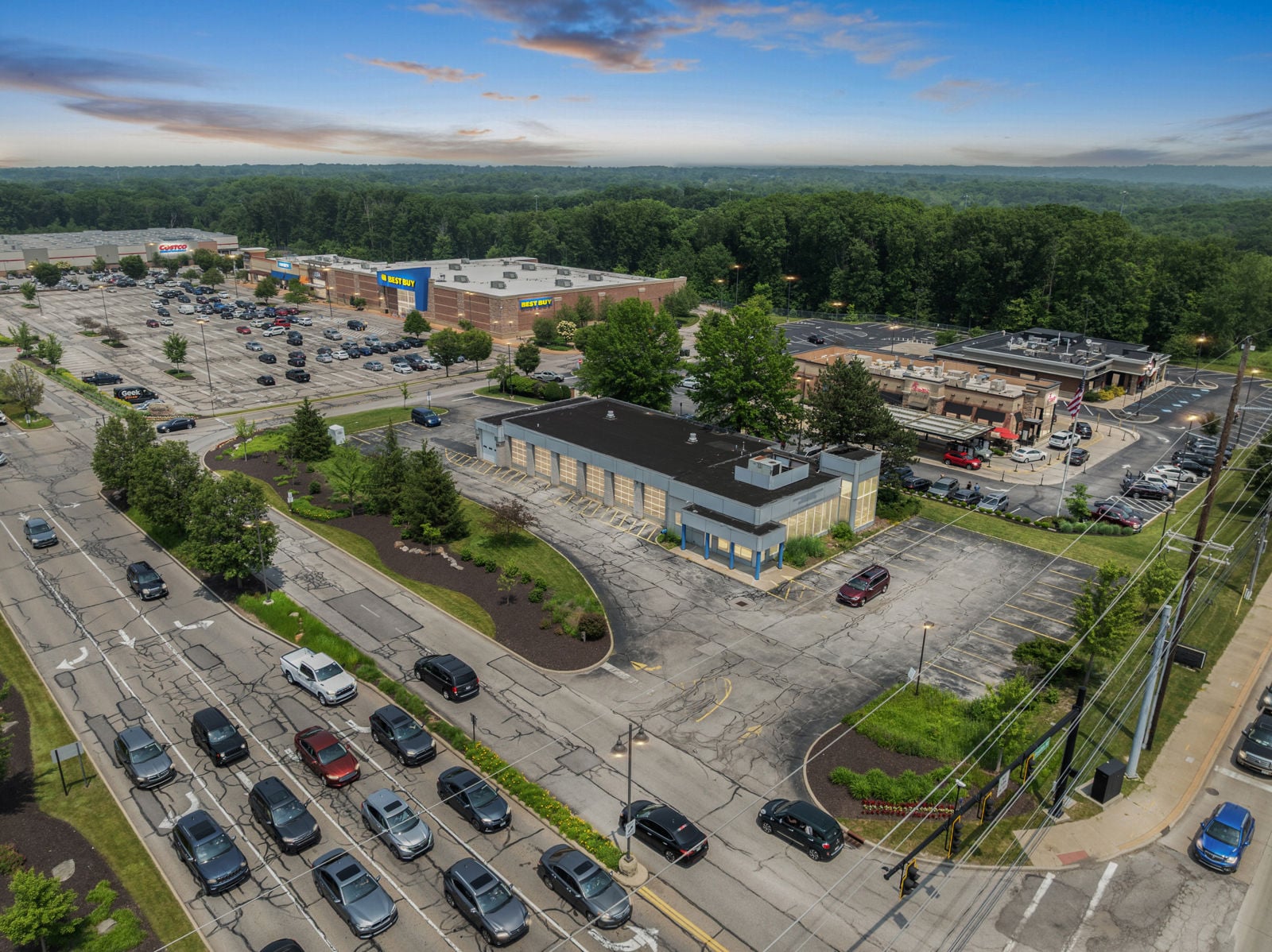 Flagship Location Opportunity - 6,187 SF Building Situated on 1.02 AC 16620 Royalton Road - Image 5
