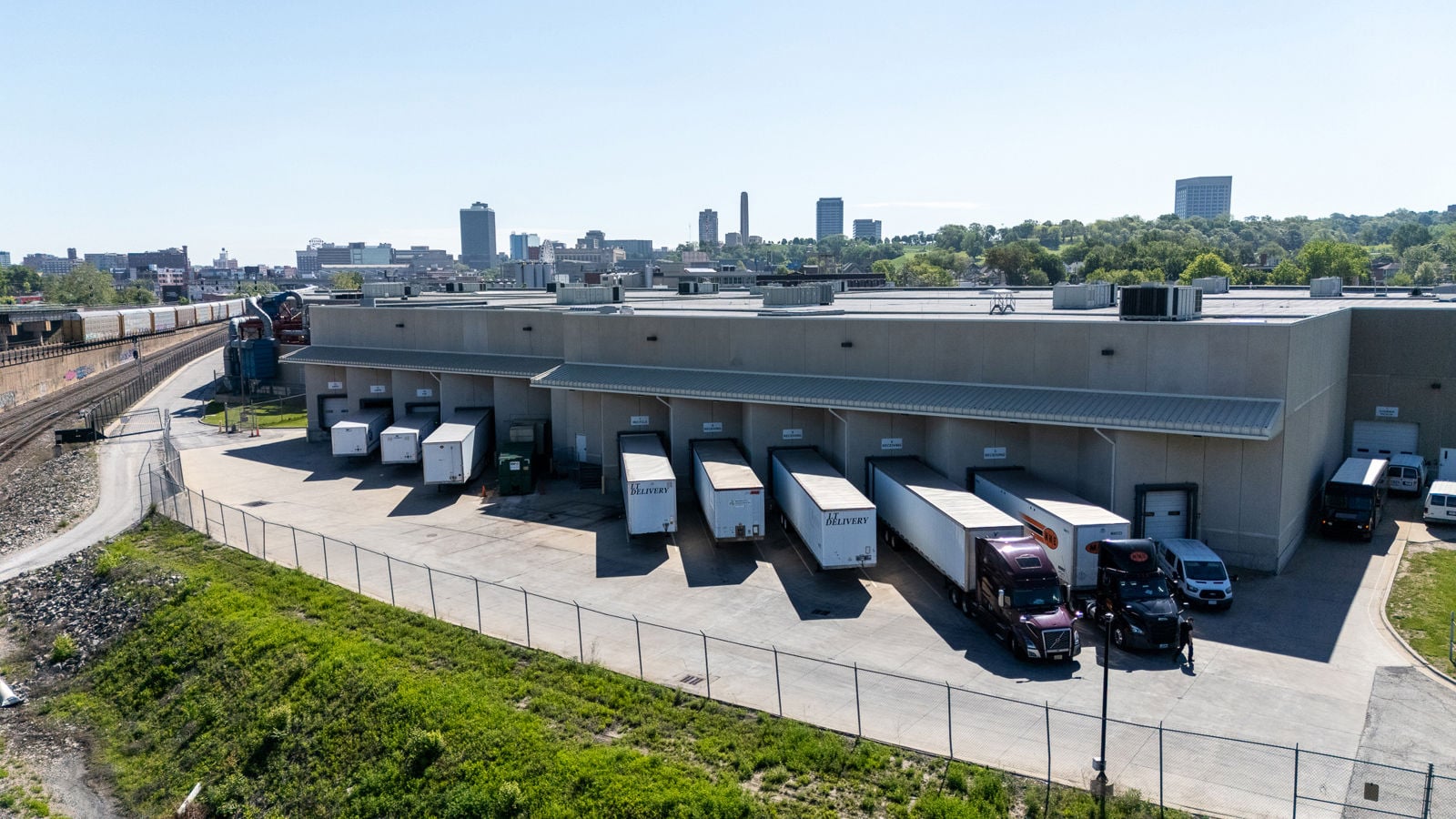 014--T.R.B.--2600 Southwest Blvd