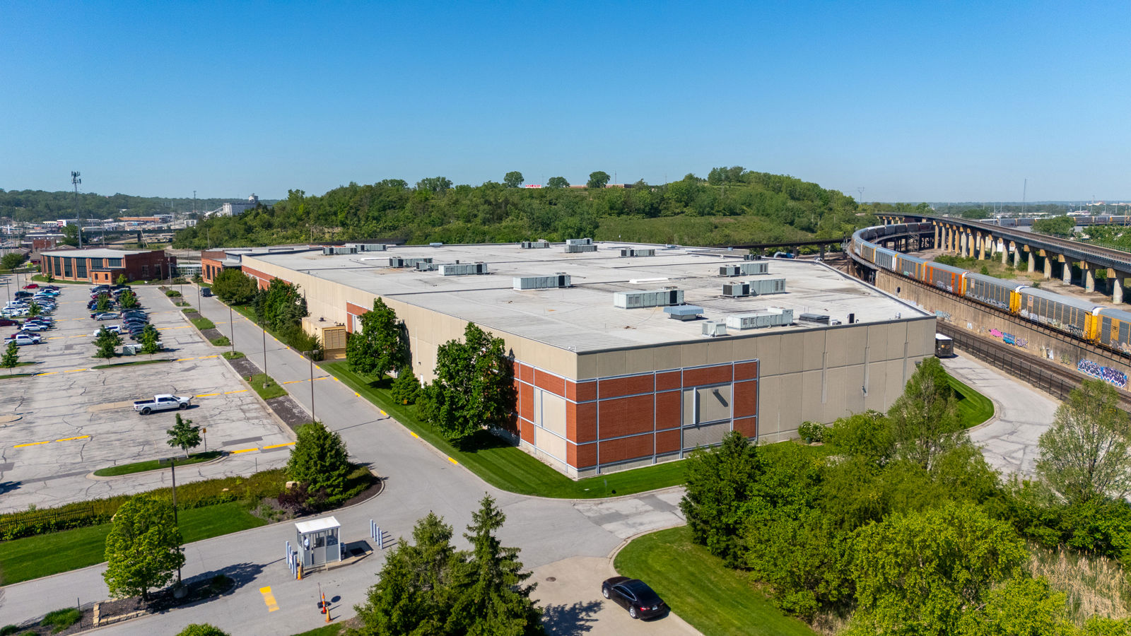 011--T.R.B.--2600 Southwest Blvd