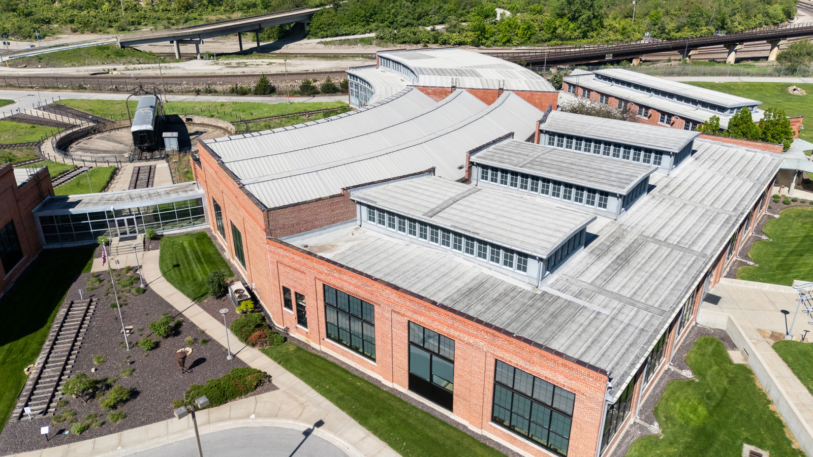 003--T.R.B.--2600 Southwest Blvd