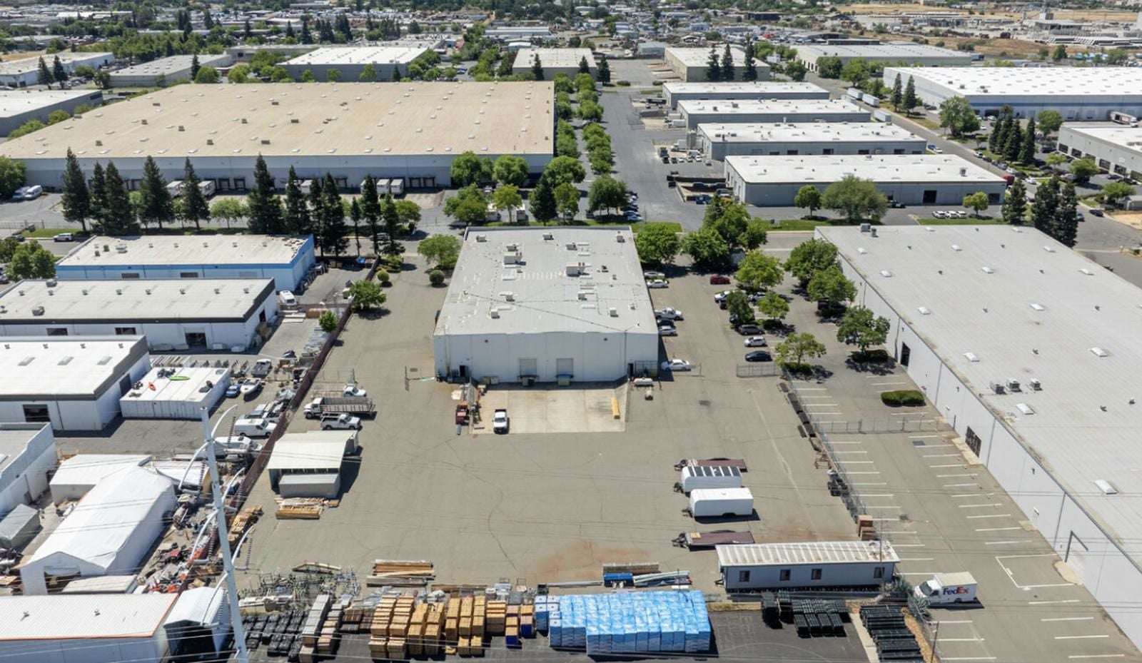 8386 Rovana Circle - Image 2