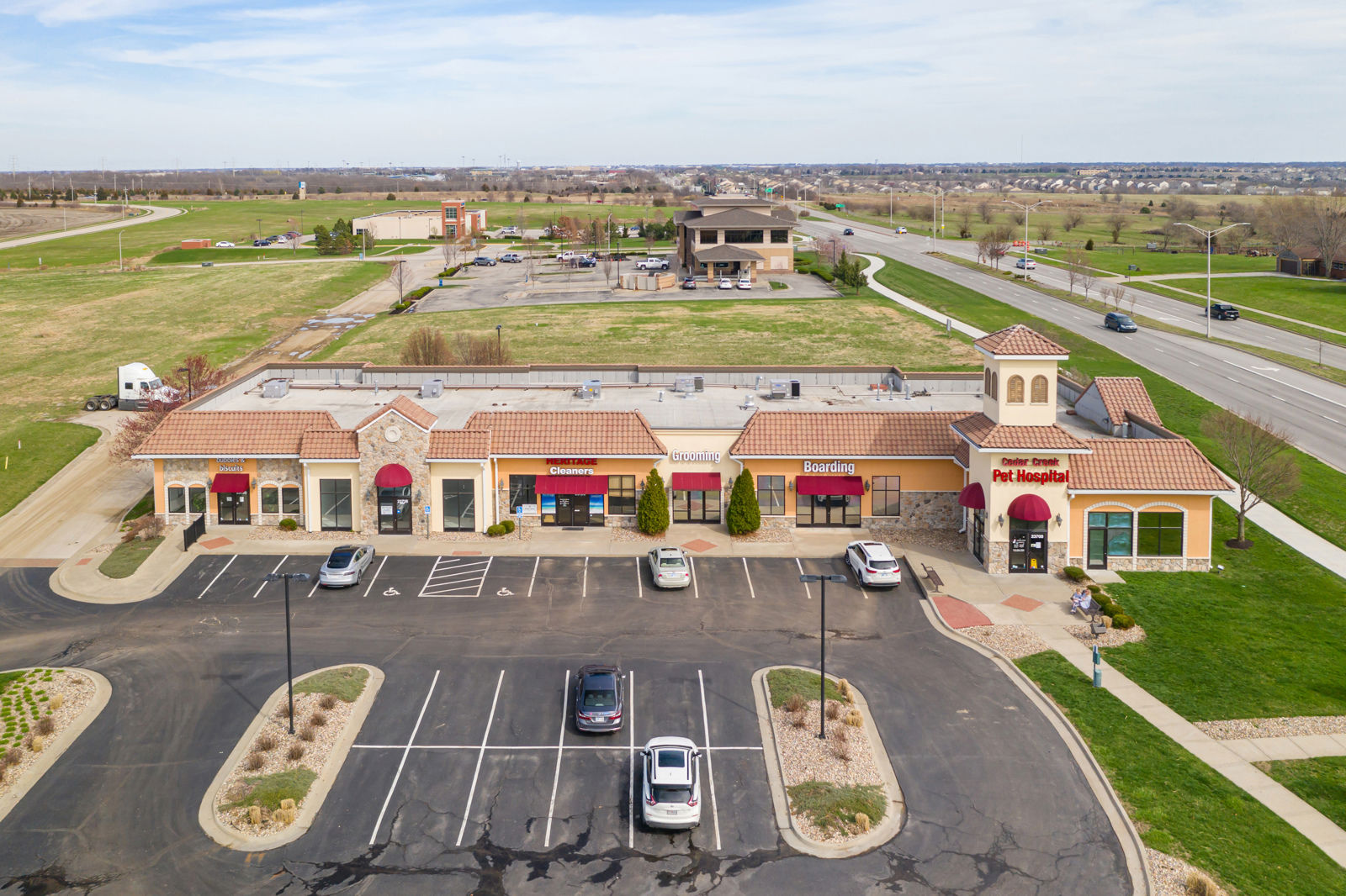 Cedar Creek Office/Retail 23700 College Boulevard - Image 3