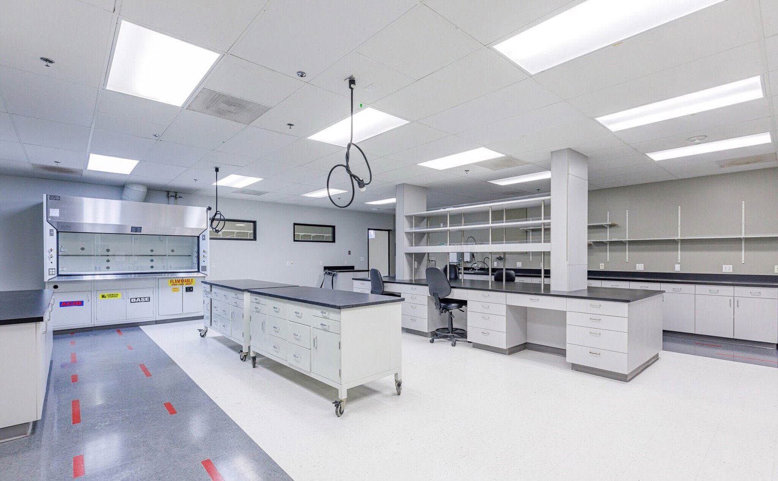 lab with fume hood