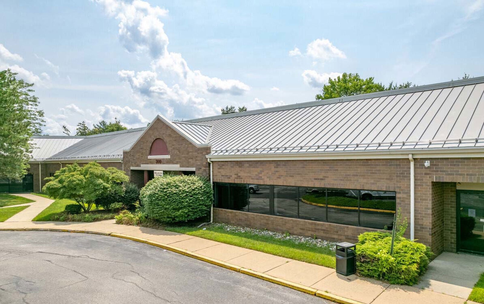 53 Haddonfield bldg photo 2