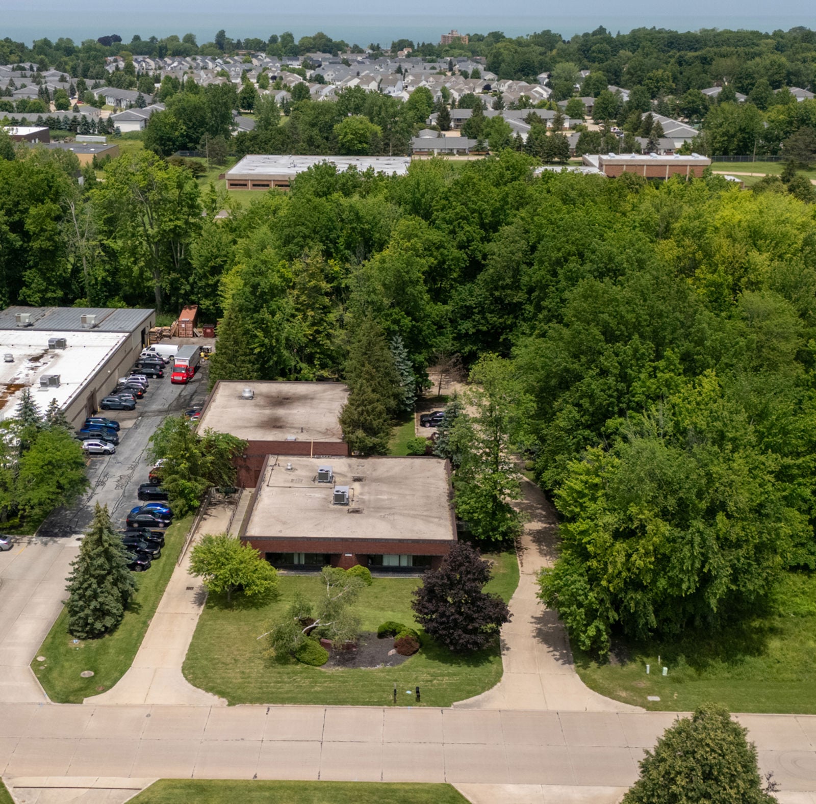 FREE-STANDING INDUSTRIAL BUILDING 38227 Western Parkway - Image 1
