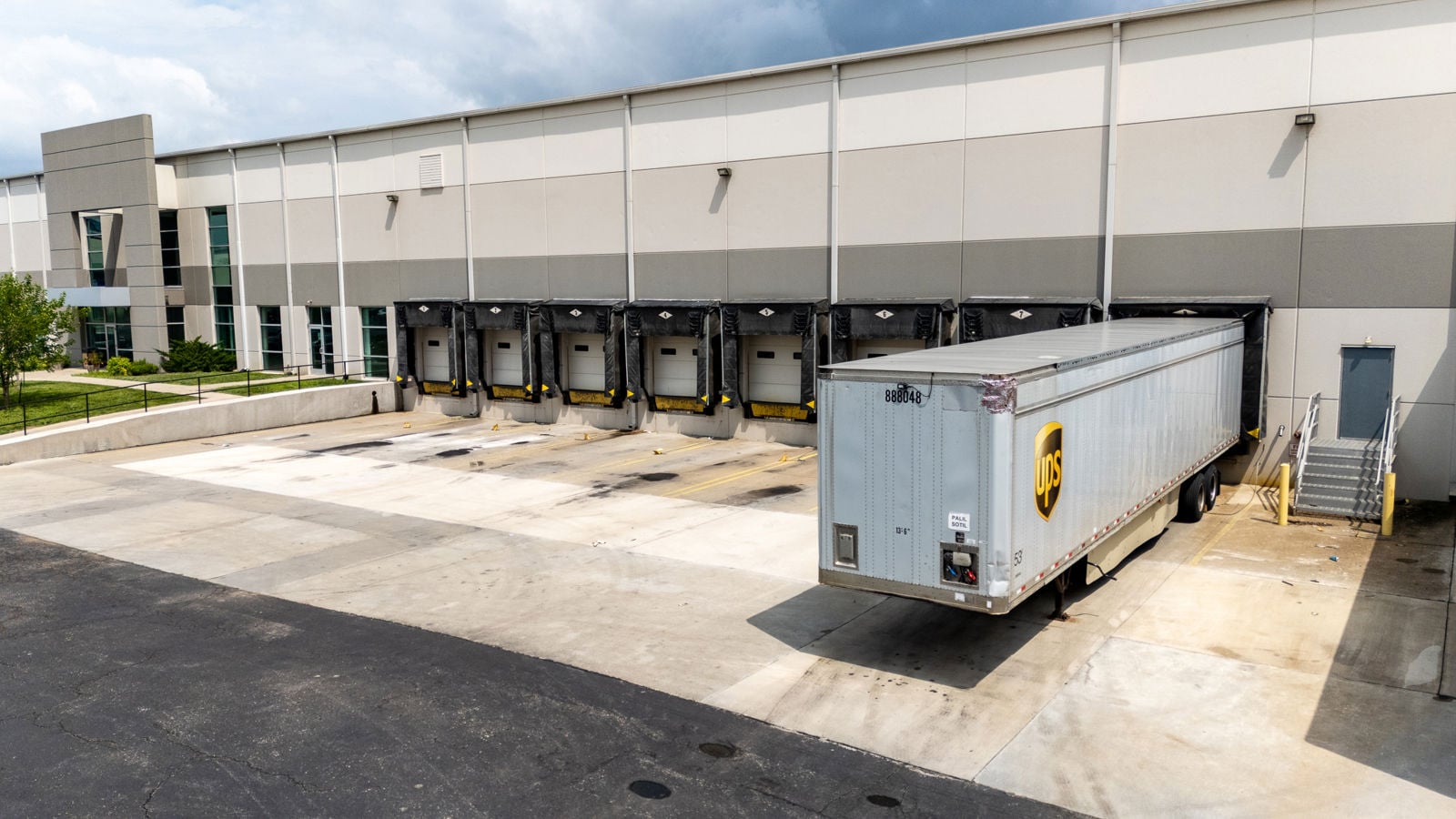 020--T.R.B.--2401 Midpoint Dr