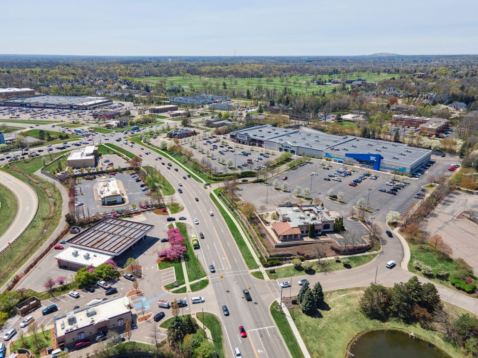 50-21091 Haggerty Rd Novi MI 48375-4