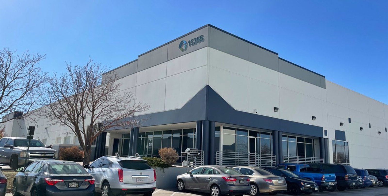 15755 E 32nd_Airport Distribution Center_108,820 SF_brochure