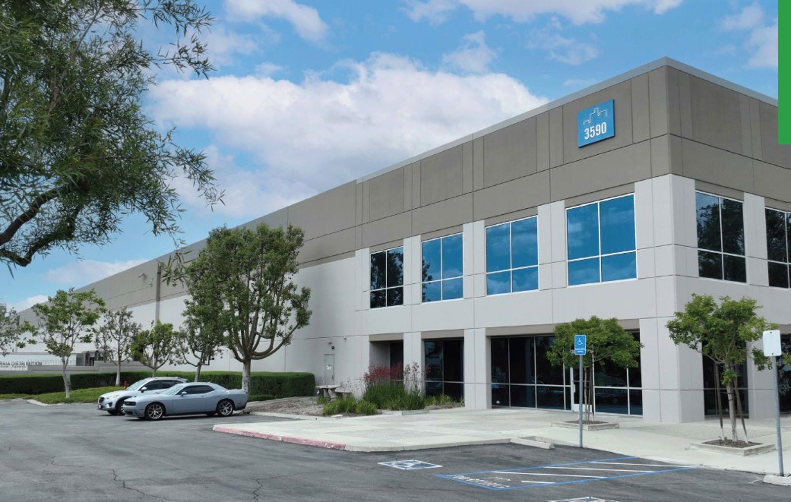 3590 De Forest Photo