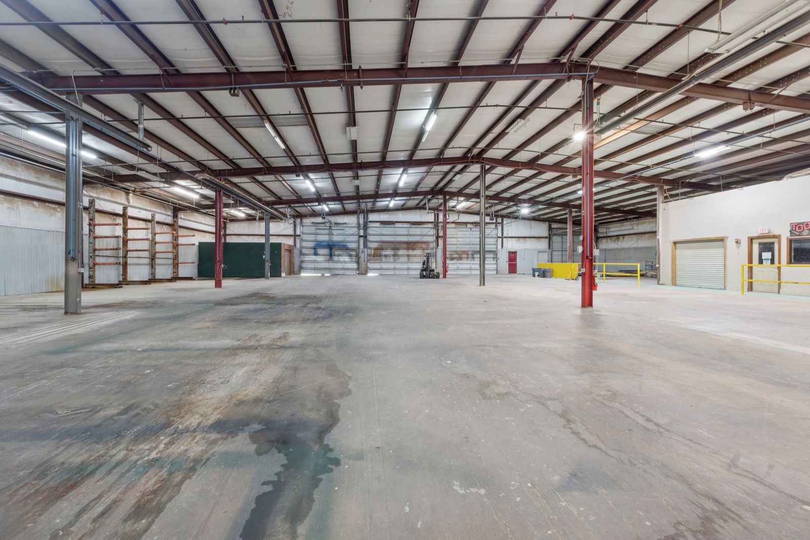 08-135_4355 S Harvey Norman