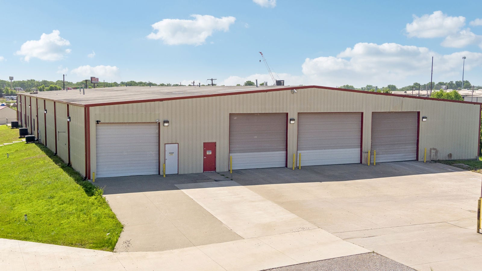 28-235_4355 S Harvey Norman