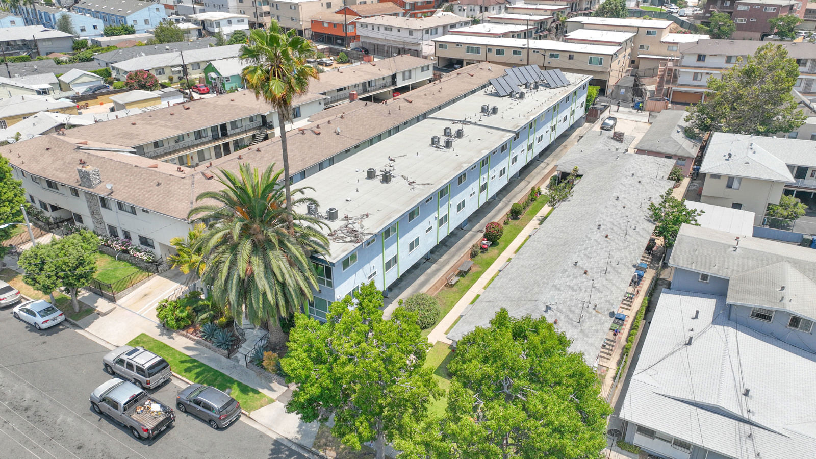 JUST REDUCED $200,000. Bring Offers. 720 North Market Street - Image 8