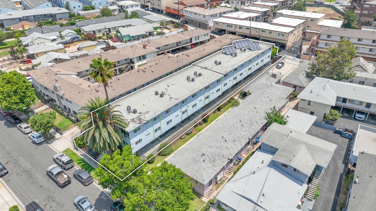 JUST REDUCED $200,000. Bring Offers. 720 North Market Street - Image 3