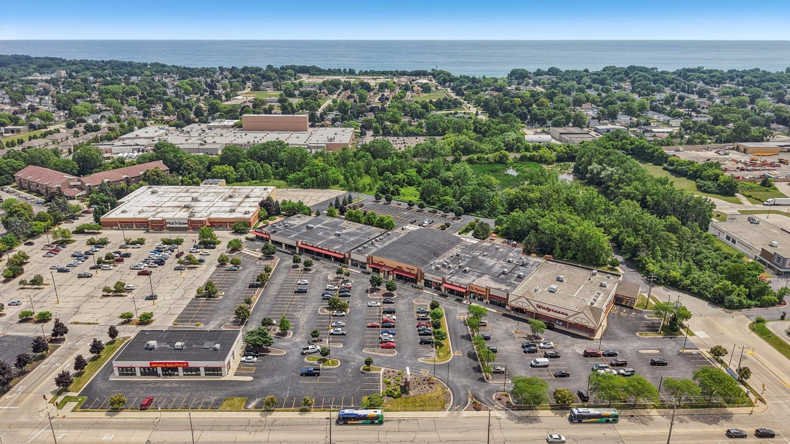 16-web-or-mls-S Chicago Ave-S1107-016