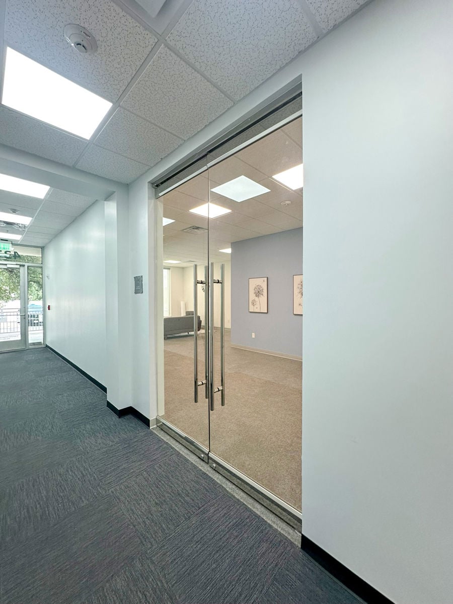 Pond Hill 4372 North Loop 1604 West - Image 5