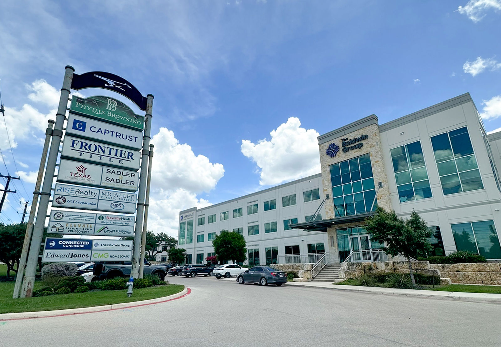 Pond Hill 4372 North Loop 1604 West - Image 1